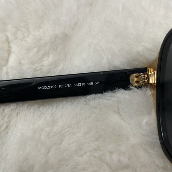 Versace Aviators Brand New Authentic Versace Sunglasses 😎 - Picture 6 of 9
